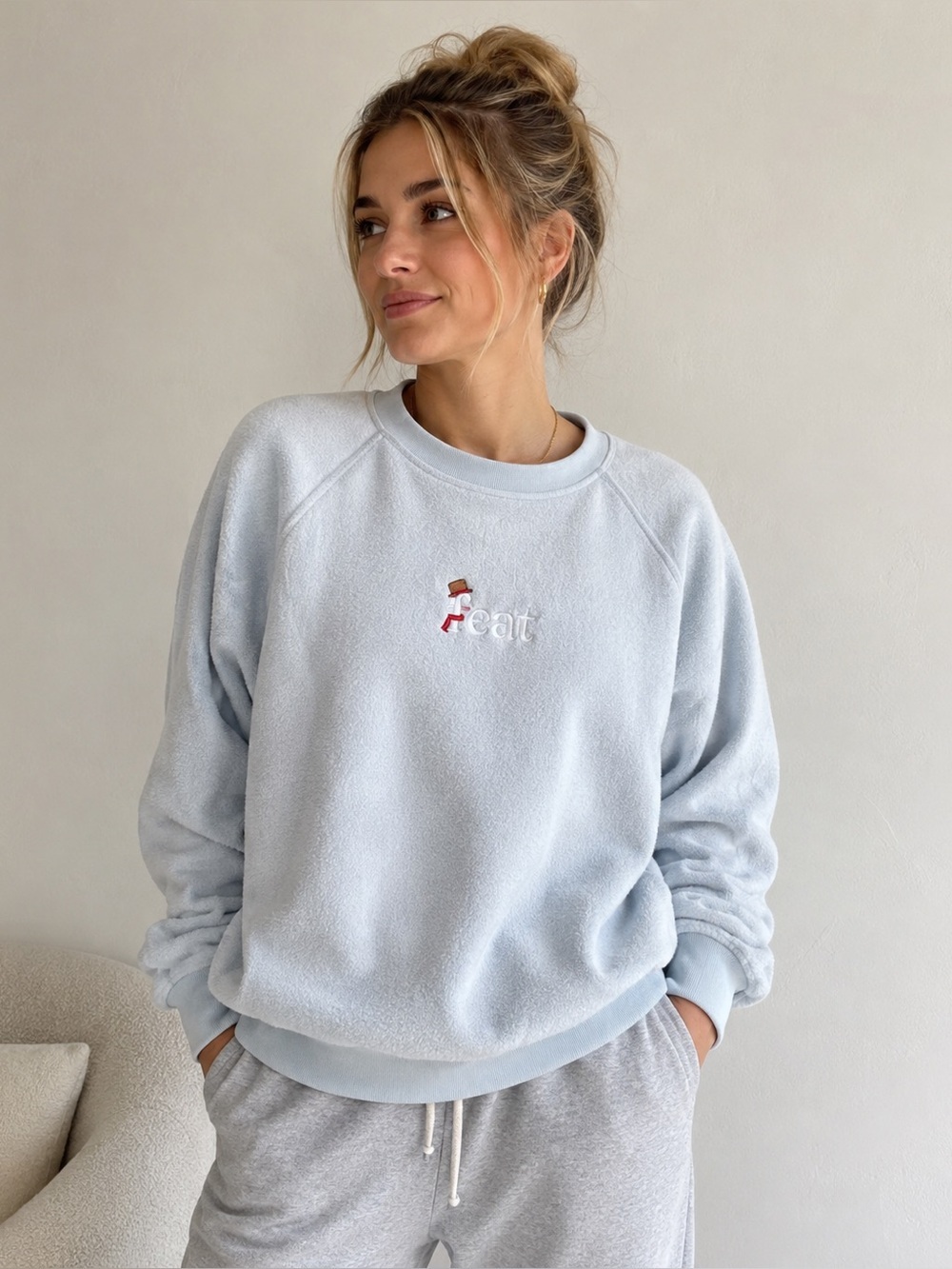 Feat Gray/blue Fleece crew sweatshirt NWT size L so cute!
